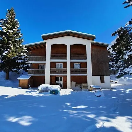 Le Refuge Les 2 Alpes 1800 * Ле дез Альп