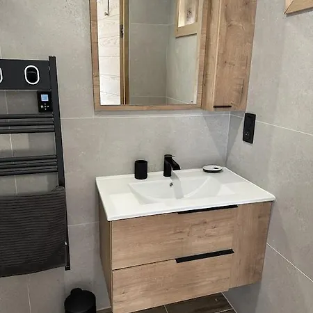 Le Refuge Les 2 Alpes 1800 Apartment *